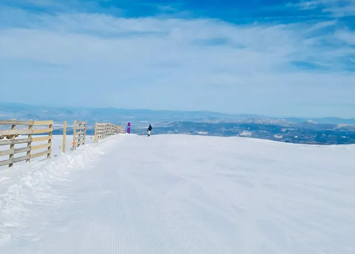 Mansio Nevada 104 - Luxury 3 Bed Apartment, New 2025 & Direct Access To Slopes *